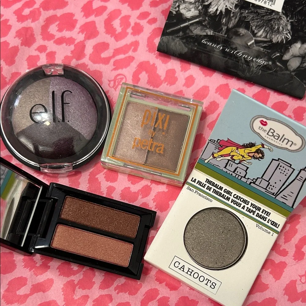 Ipsy Rose Gold Makeup Bag with Assorted Eyeshadows